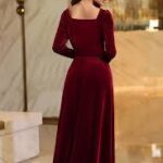 rotes samtkleid